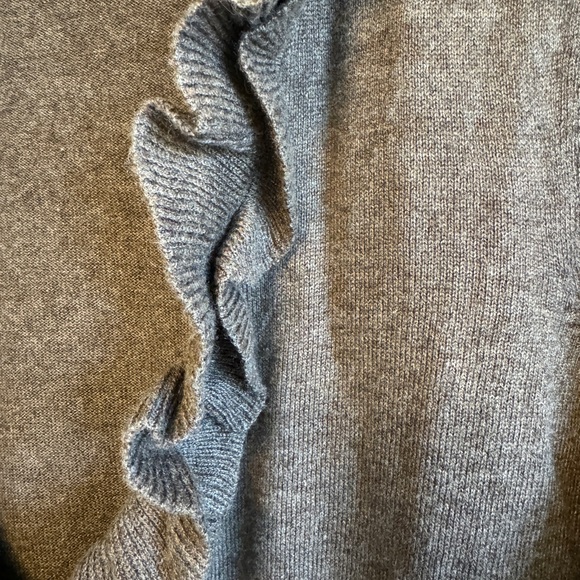 Ann Taylor ruffle collar sweater - Picture 2 of 7